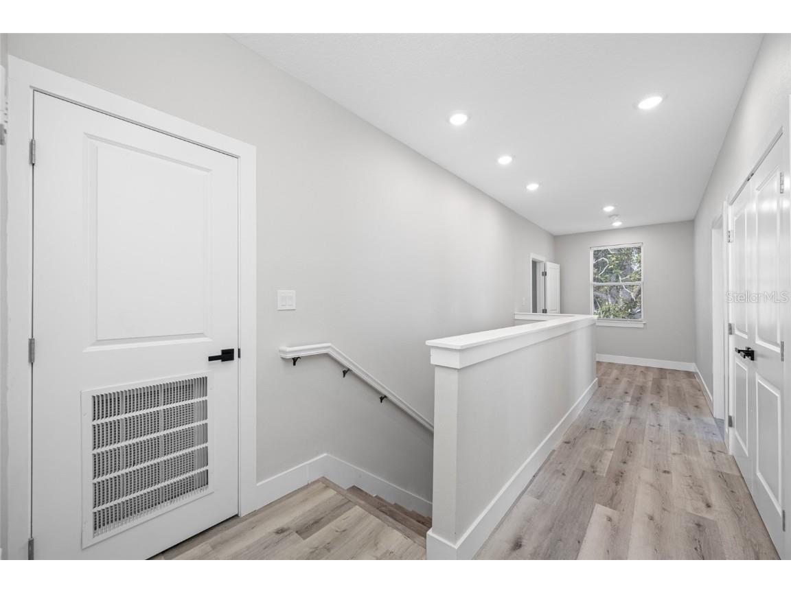 6910 Dartmouth Avenue N Saint Petersburg FL 33710 TB8456701 image13