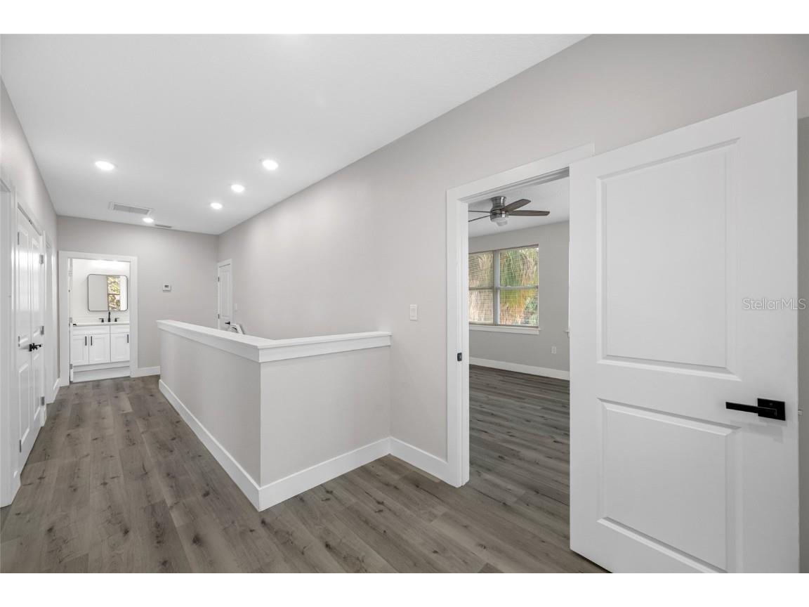 6910 Dartmouth Avenue N Saint Petersburg FL 33710 TB8456701 image14