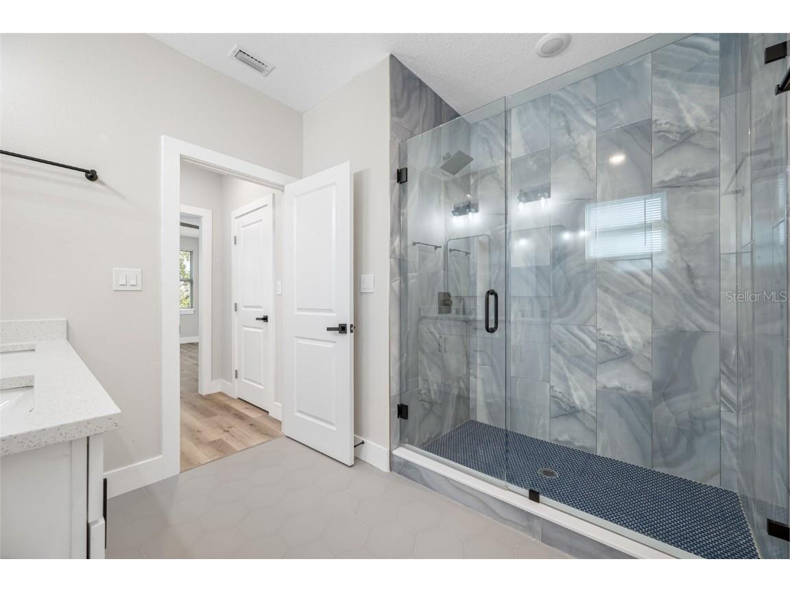 6910 Dartmouth Avenue N Saint Petersburg FL 33710 TB8456701 image18