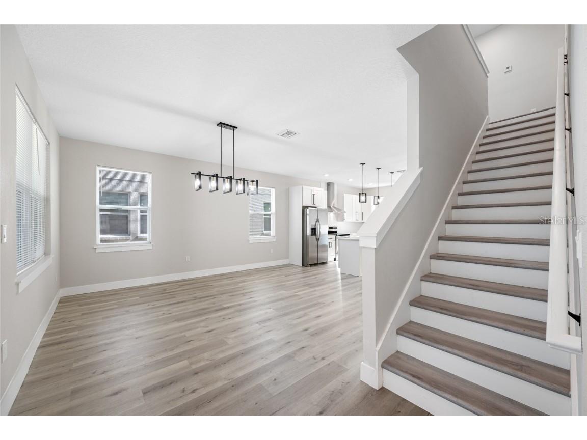 6910 Dartmouth Avenue N Saint Petersburg FL 33710 TB8456701 image4