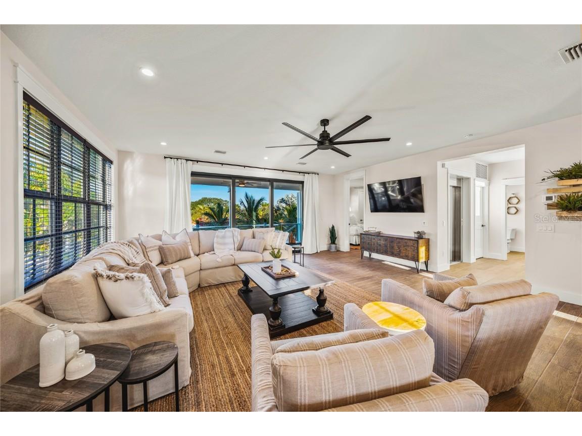 6910 Midnight Pass Road #A Sarasota FL 34242 A4674217 image12