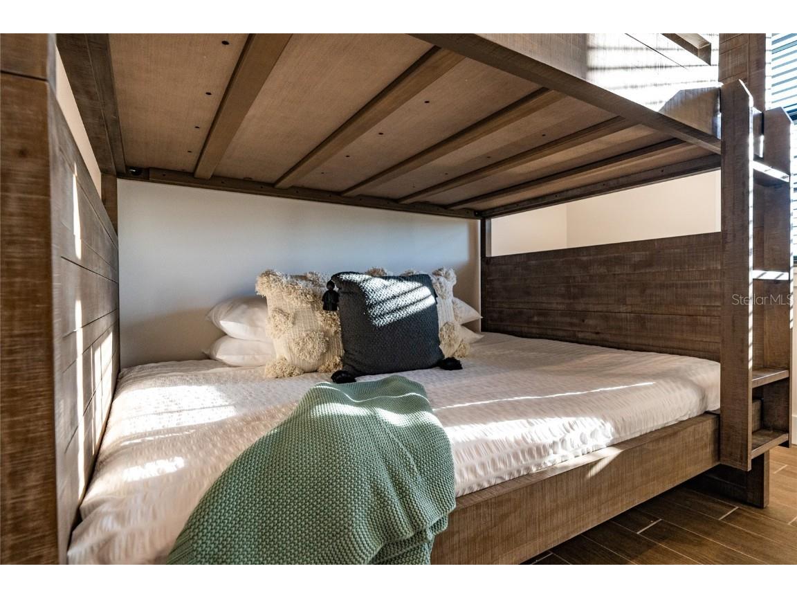 6910 Midnight Pass Road #A Sarasota FL 34242 A4674217 image30