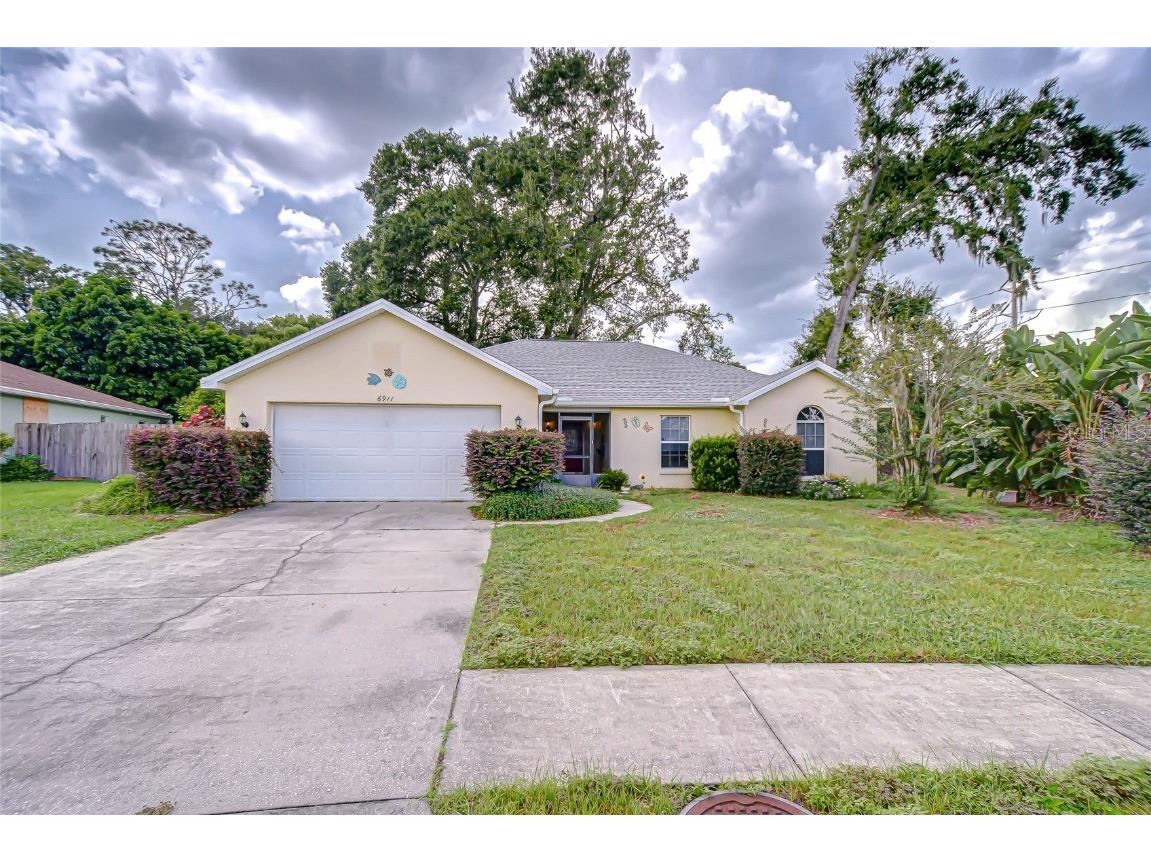 6911 Oakcrest Way Zephyrhills FL 33542 W7881903 image1