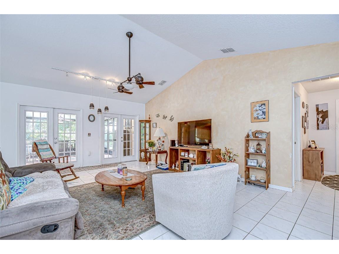 6911 Oakcrest Way Zephyrhills FL 33542 W7881903 image5