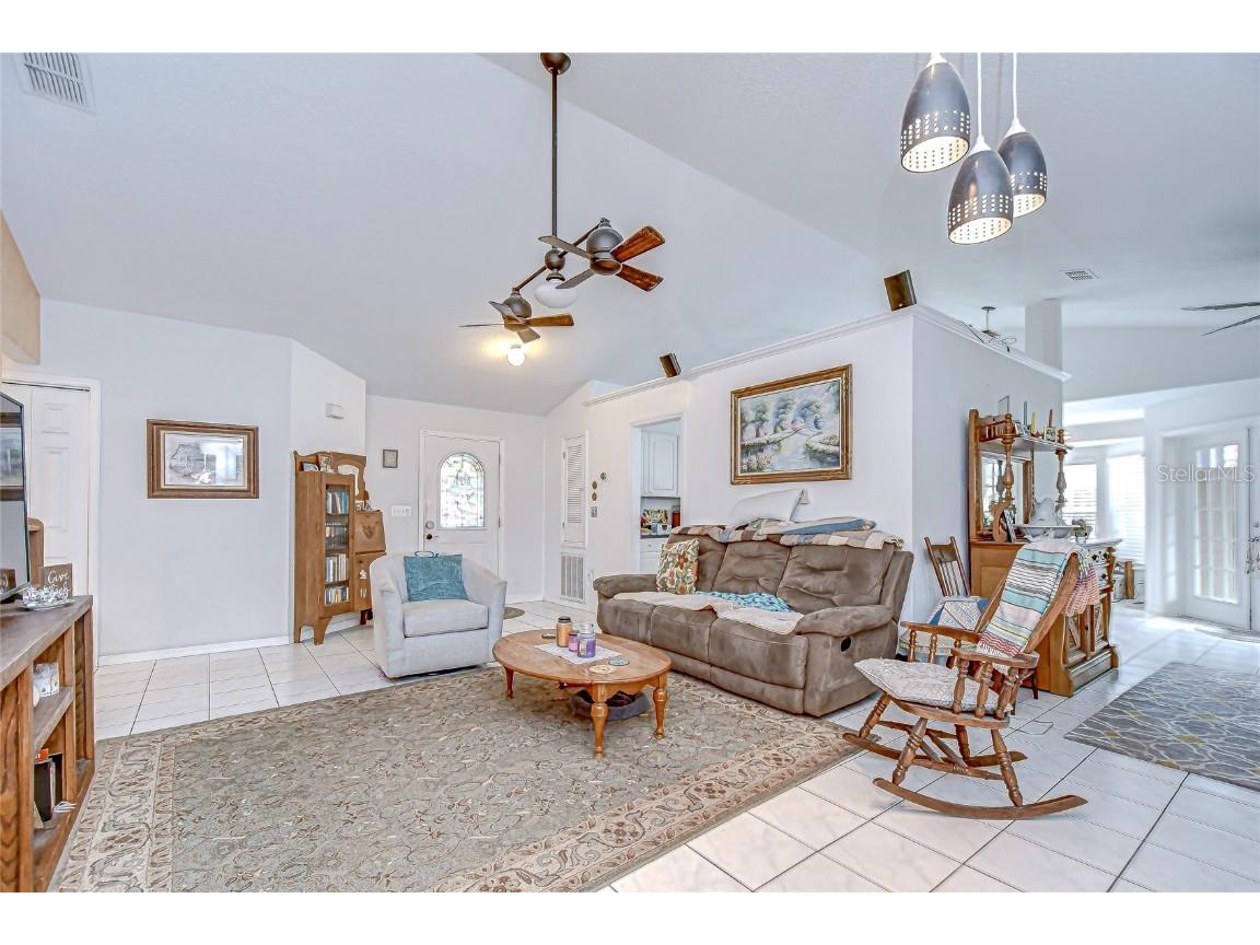 6911 Oakcrest Way Zephyrhills FL 33542 W7881903 image7