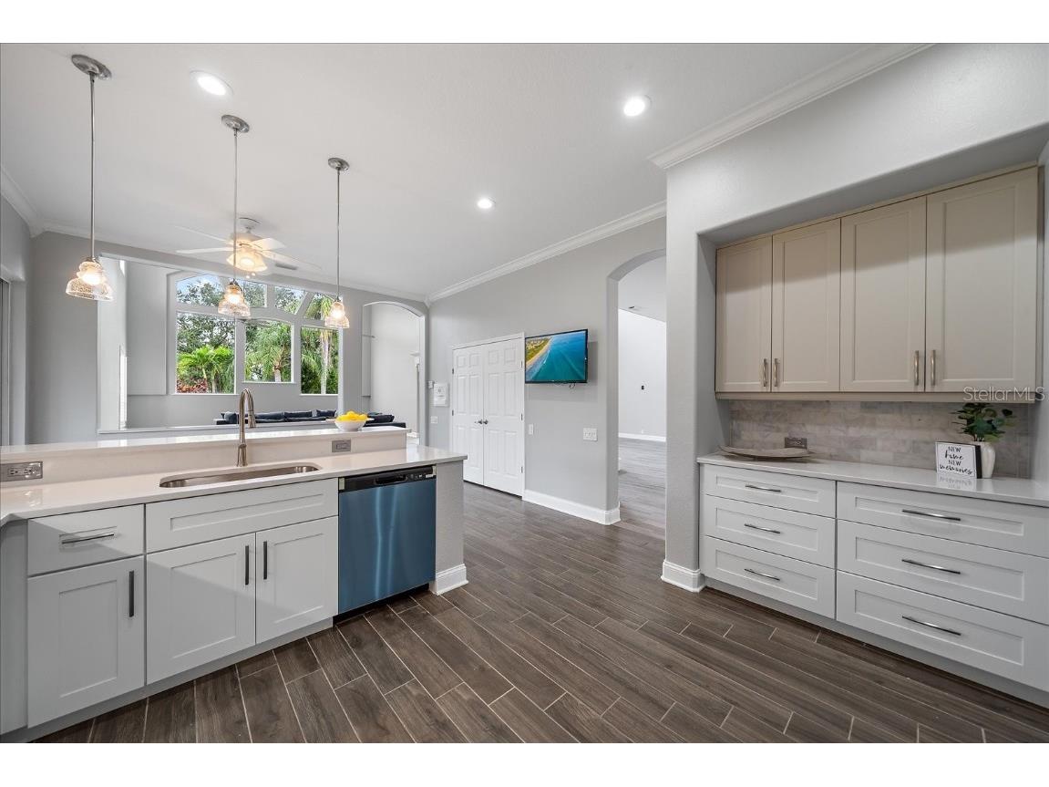 6911 Riversedge Street Circle Bradenton FL 34202 A4663802 image25