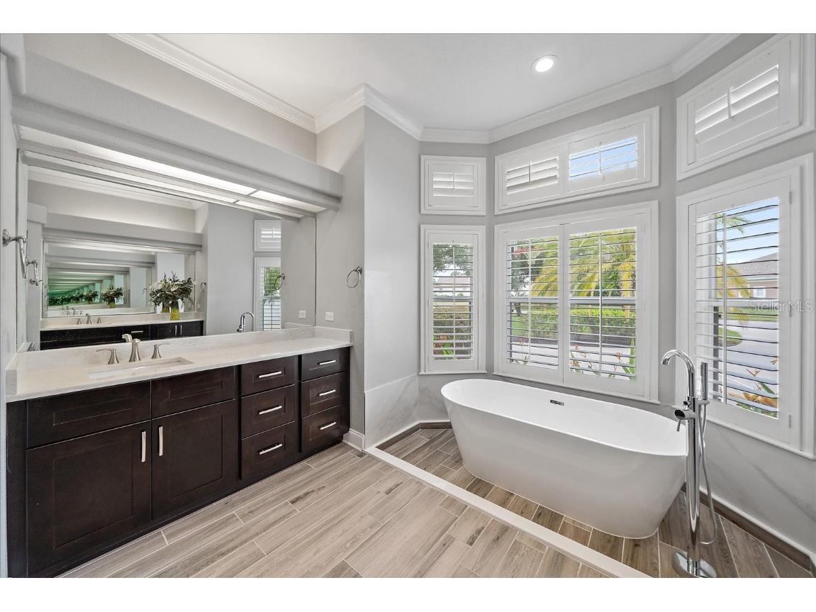 6911 Riversedge Street Circle Bradenton FL 34202 A4663802 image37