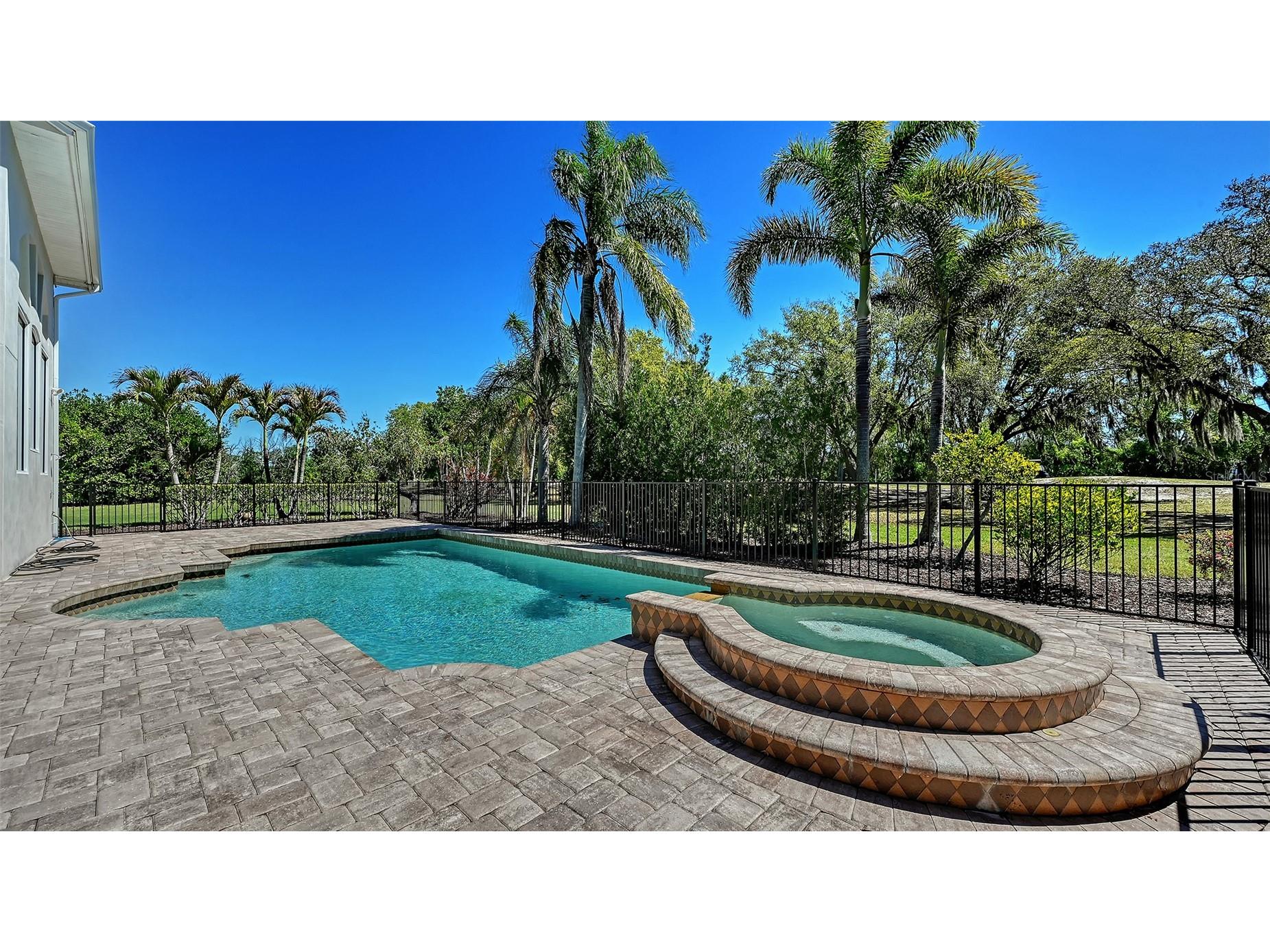 6911 Riversedge Street Circle Bradenton FL 34202 A4687298 image33
