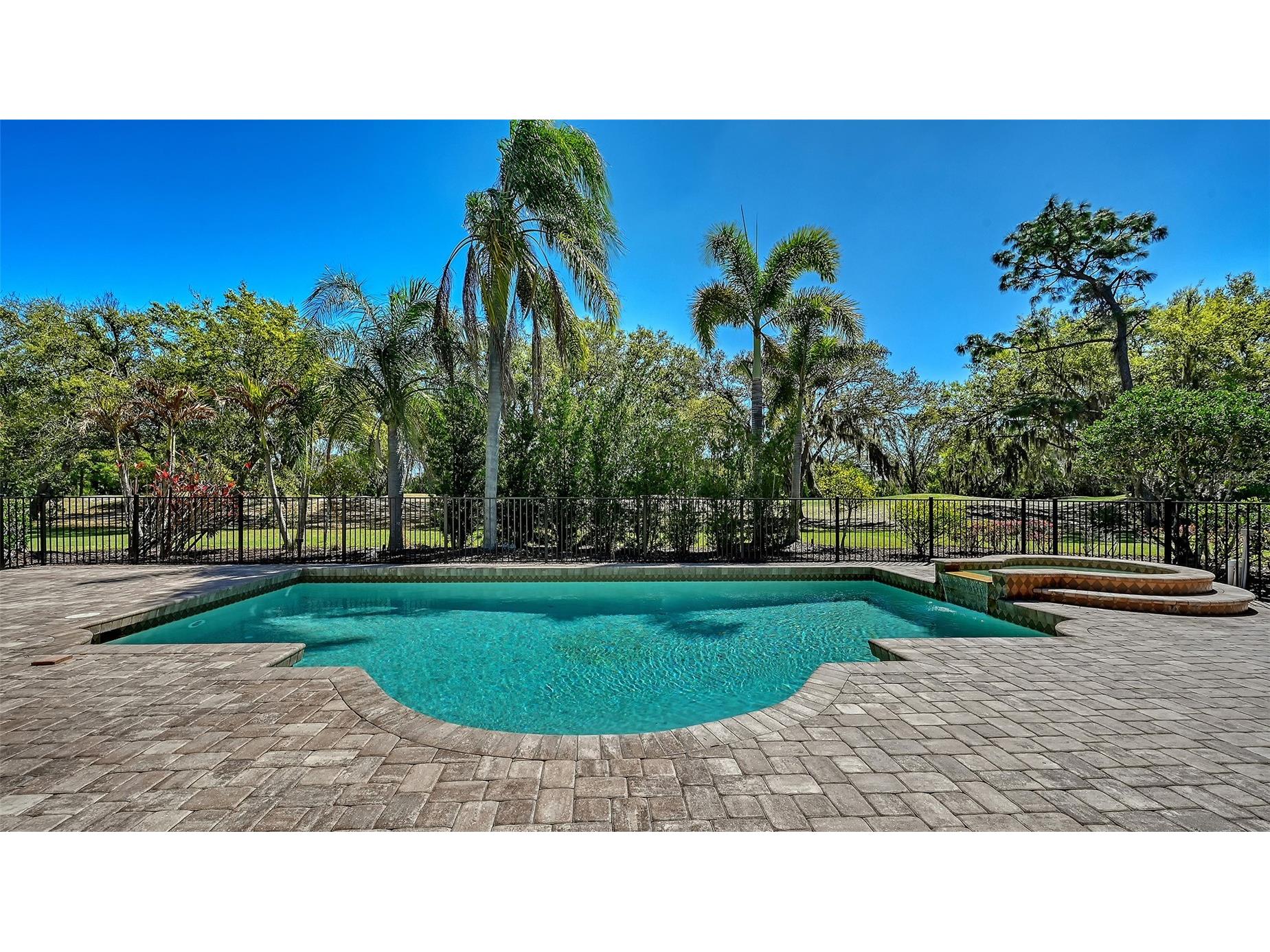 6911 Riversedge Street Circle Bradenton FL 34202 A4687298 image9