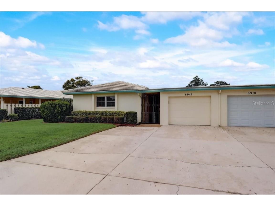 6912 10th Ave W Bradenton FL 34209 A4555305 image1