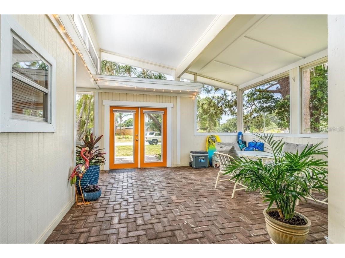 6912 Alderwood Drive Sarasota FL 34243 A4602529 image1