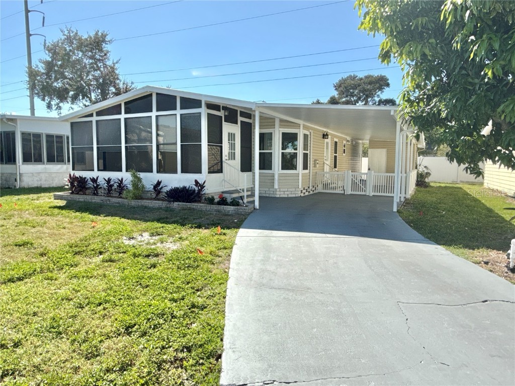 6912 Americana Drive NE #170 Saint Petersburg FL 33702 - TAMPA BAY TB8438037 image1