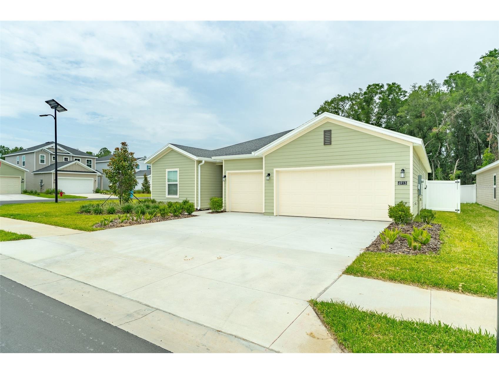 6913 SW 87th Street Ocala FL 34476 O6413679 image1