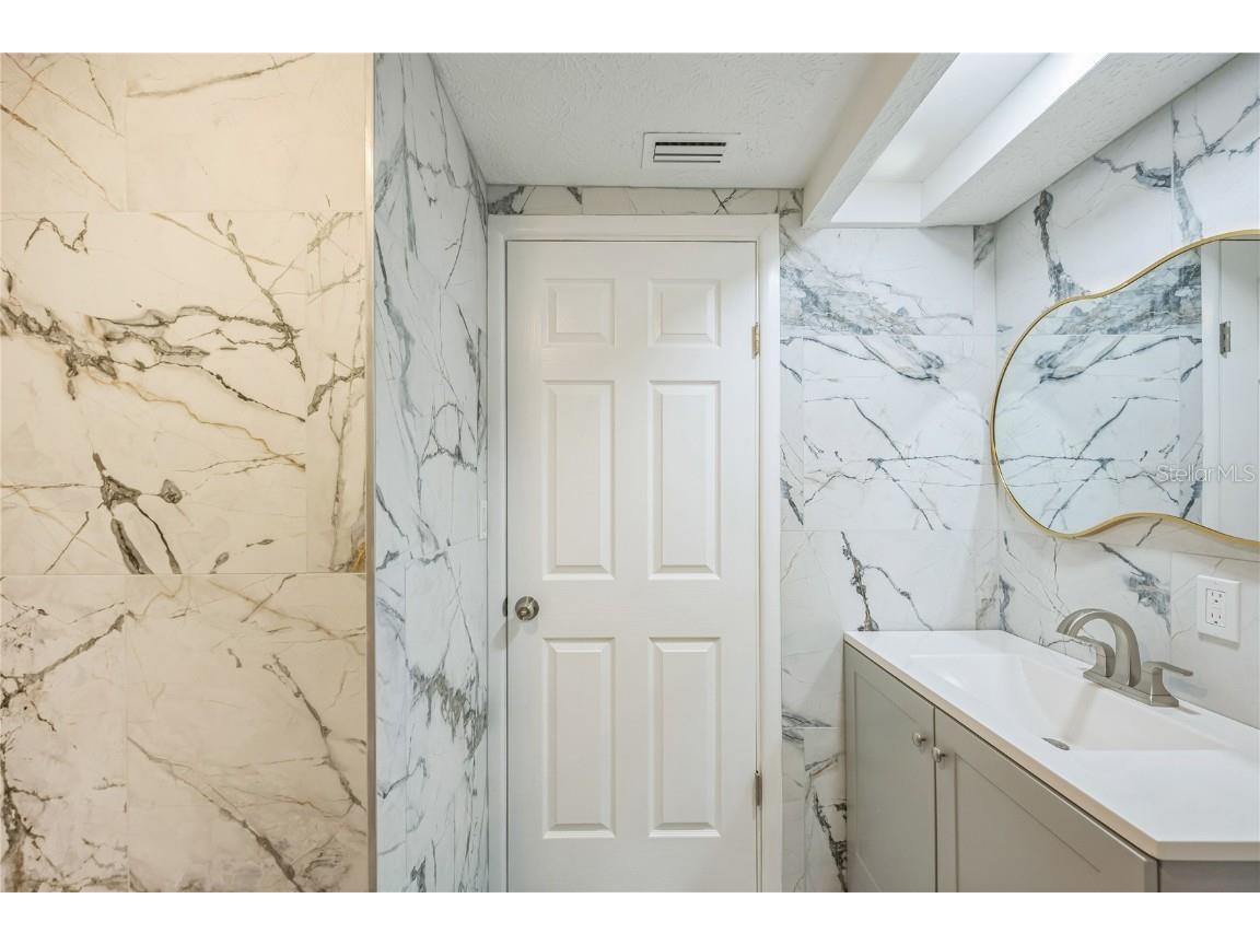 6914 Harbor Drive Hudson FL 34667 TB8423152 image16