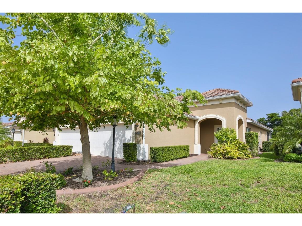 6914 Playa Bella Drive Bradenton FL 34209 A4584427 image1