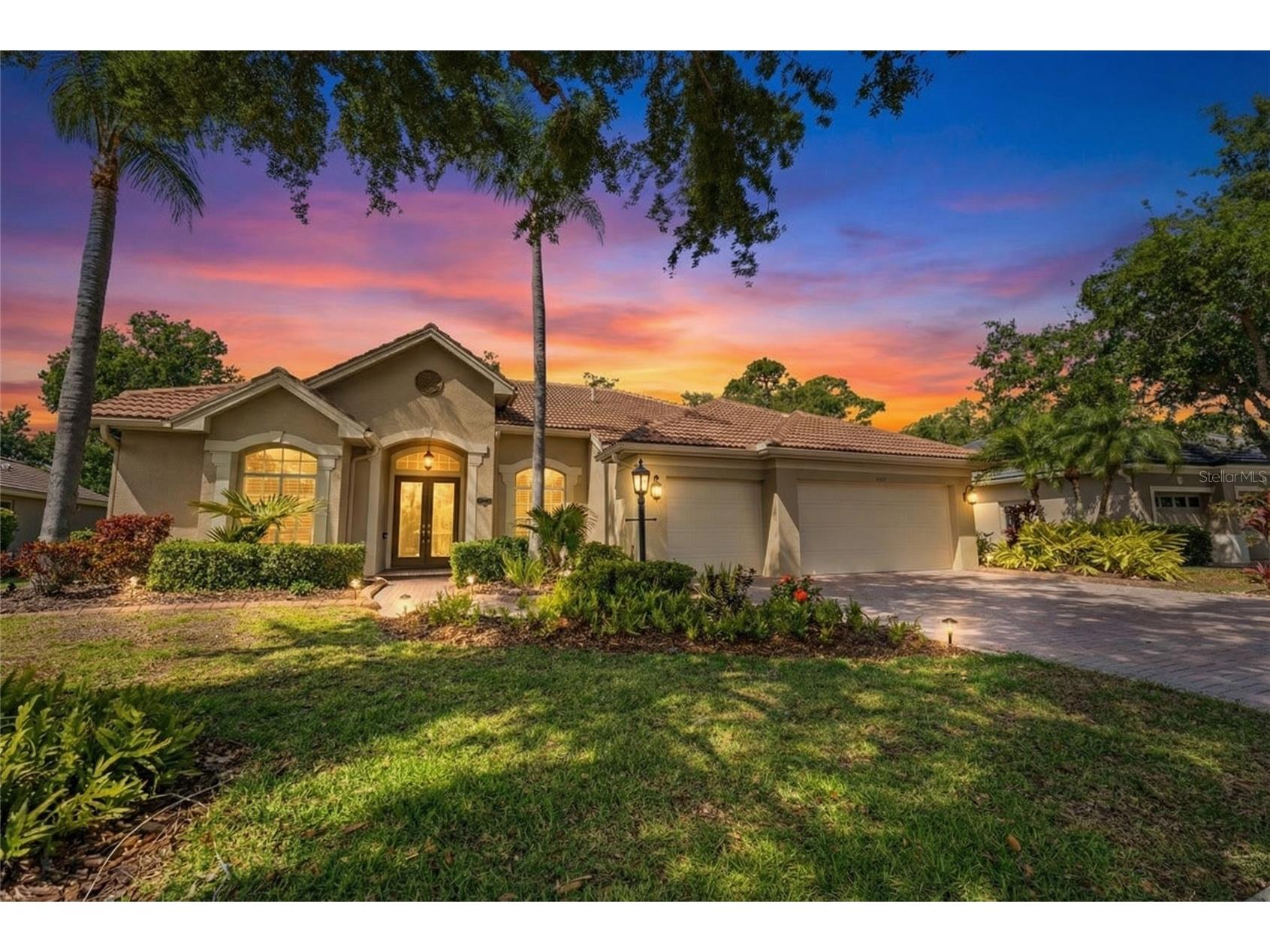 6914 Treymore Court Sarasota FL 34243 A4688605 image1