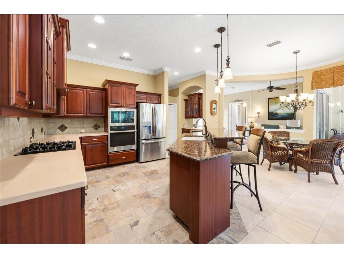 6914 Treymore Court Sarasota FL 34243 A4688605 image10