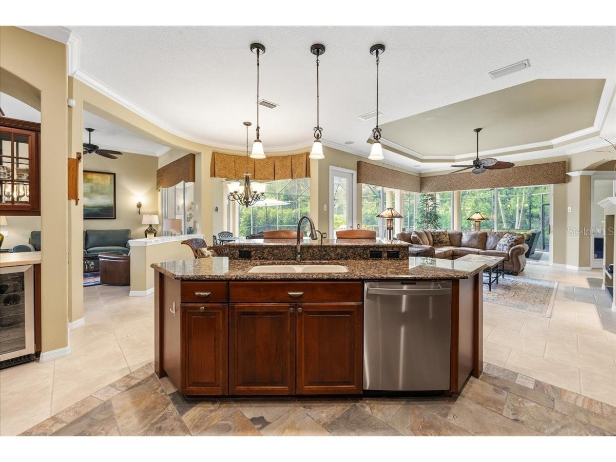 6914 Treymore Court Sarasota FL 34243 A4688605 image13