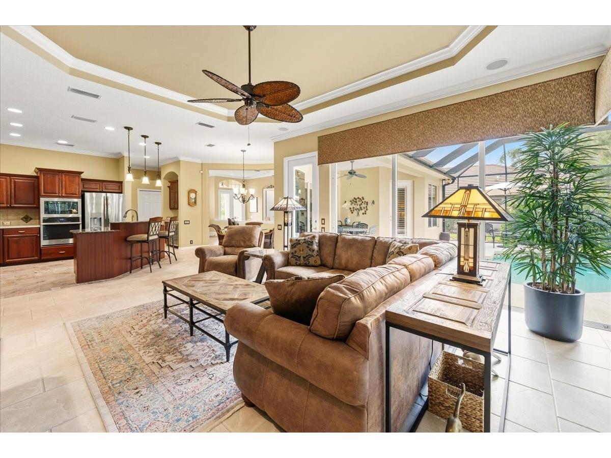 6914 Treymore Court Sarasota FL 34243 A4688605 image16