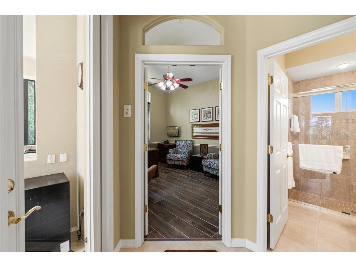 6914 Treymore Court Sarasota FL 34243 A4688605 image18