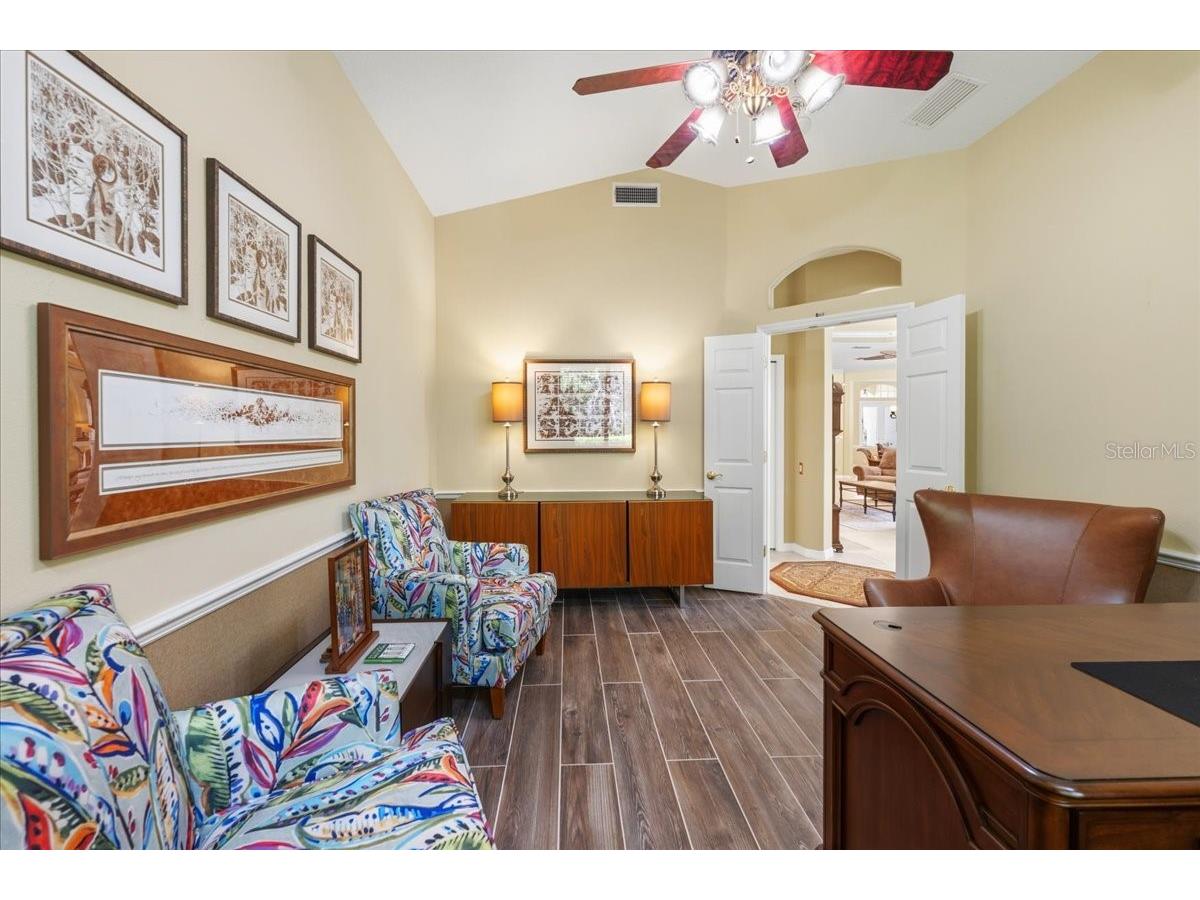 6914 Treymore Court Sarasota FL 34243 A4688605 image20