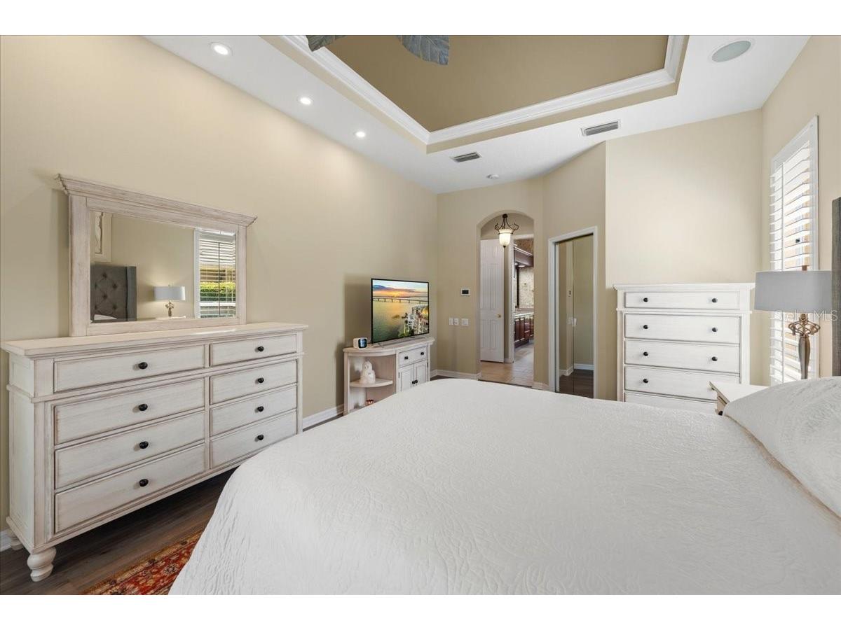 6914 Treymore Court Sarasota FL 34243 A4688605 image23