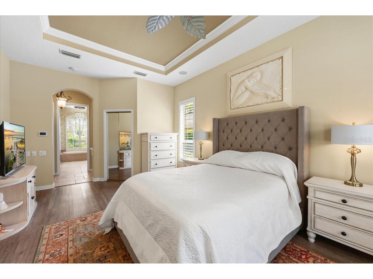 6914 Treymore Court Sarasota FL 34243 A4688605 image26