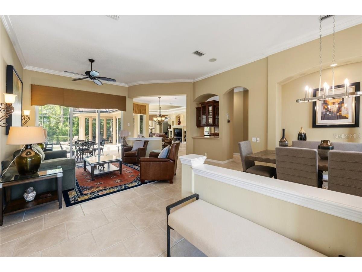 6914 Treymore Court Sarasota FL 34243 A4688605 image3