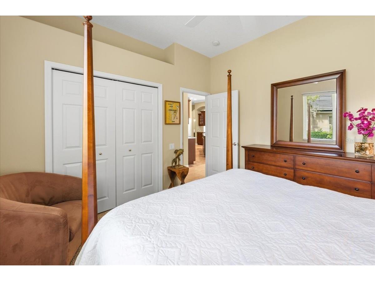 6914 Treymore Court Sarasota FL 34243 A4688605 image33