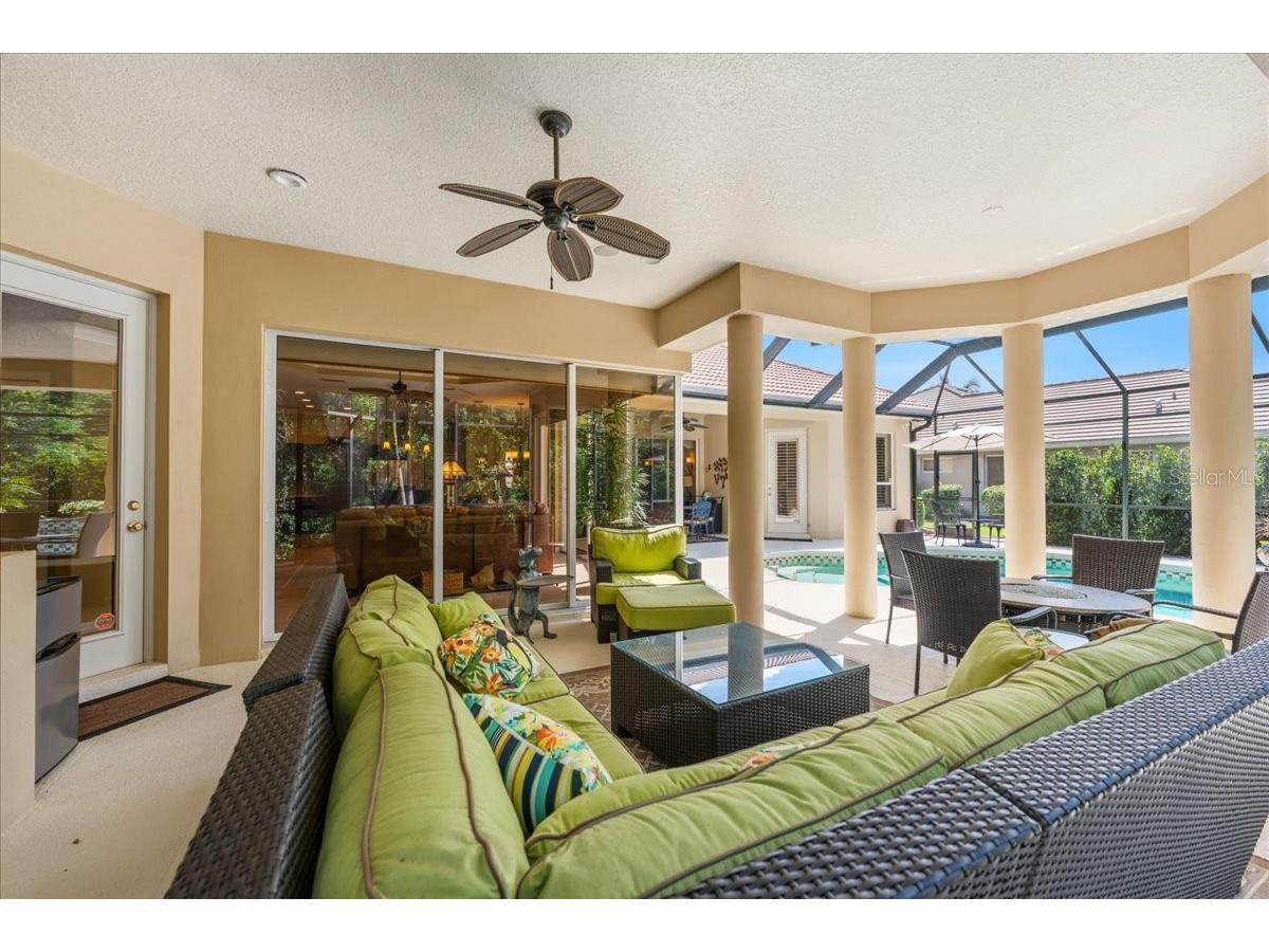 6914 Treymore Court Sarasota FL 34243 A4688605 image36
