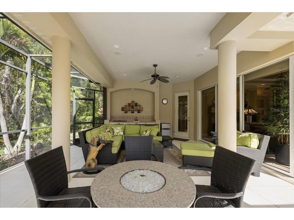 6914 Treymore Court Sarasota FL 34243 A4688605 image40