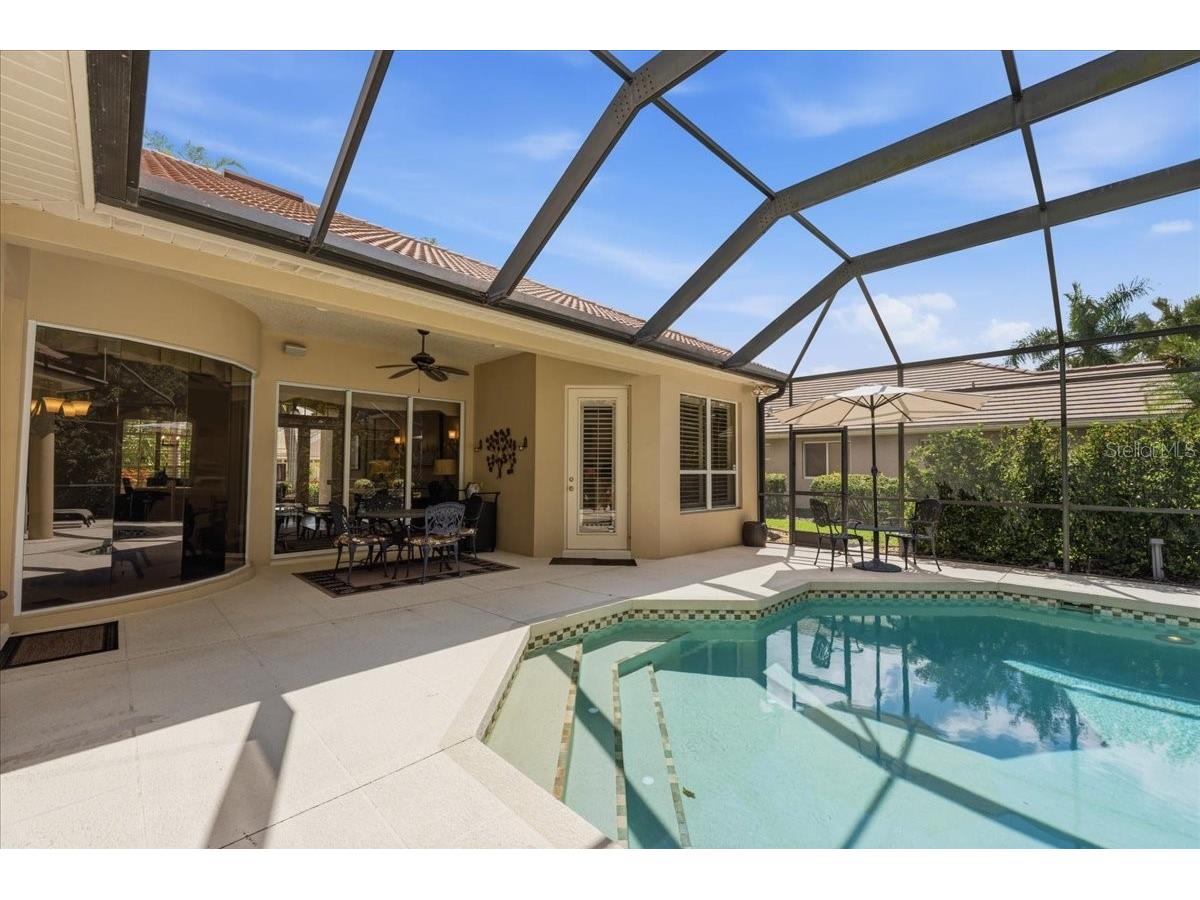 6914 Treymore Court Sarasota FL 34243 A4688605 image42