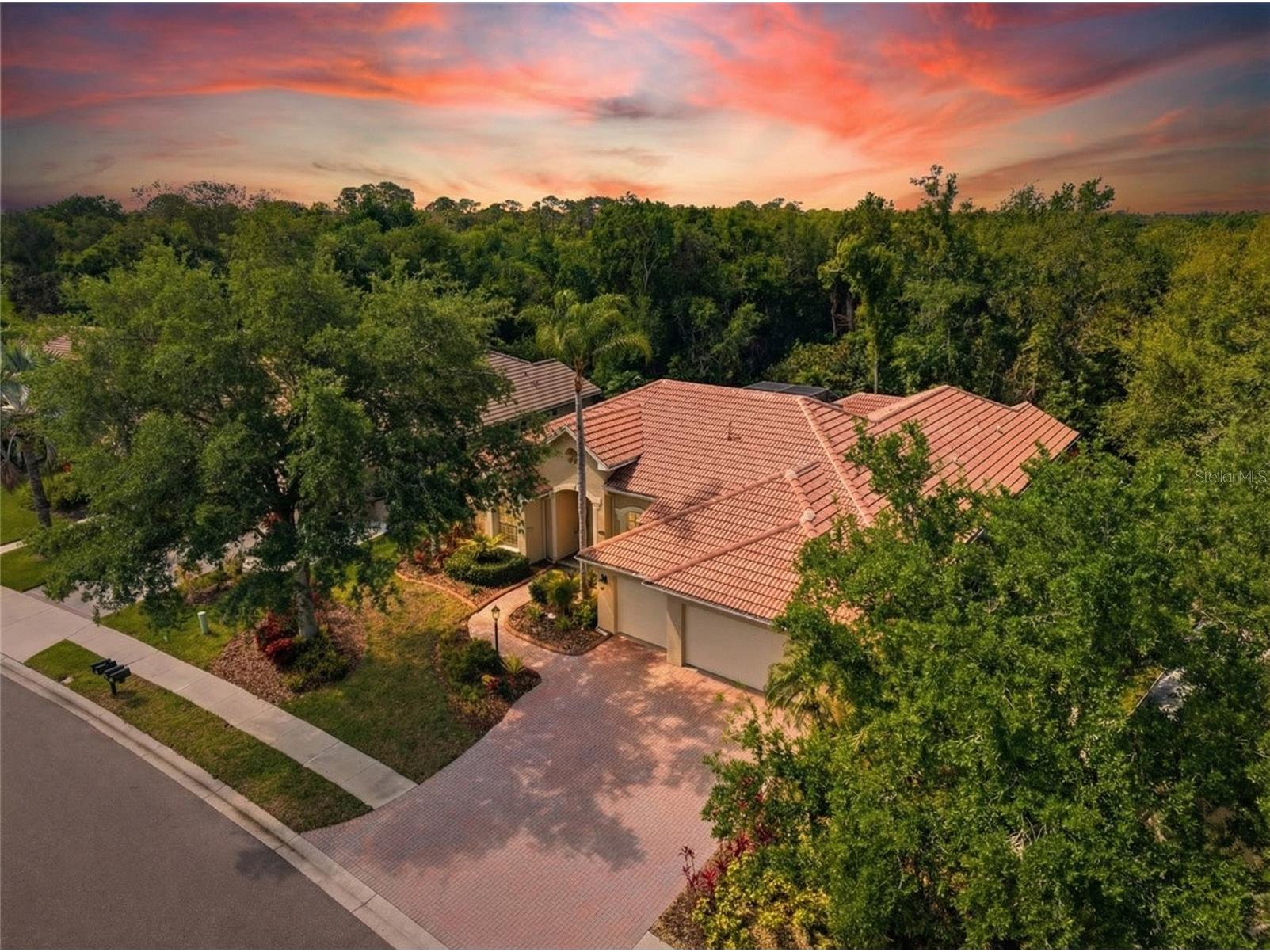 6914 Treymore Court Sarasota FL 34243 A4688605 image45