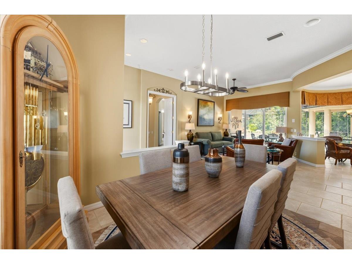6914 Treymore Court Sarasota FL 34243 A4688605 image7