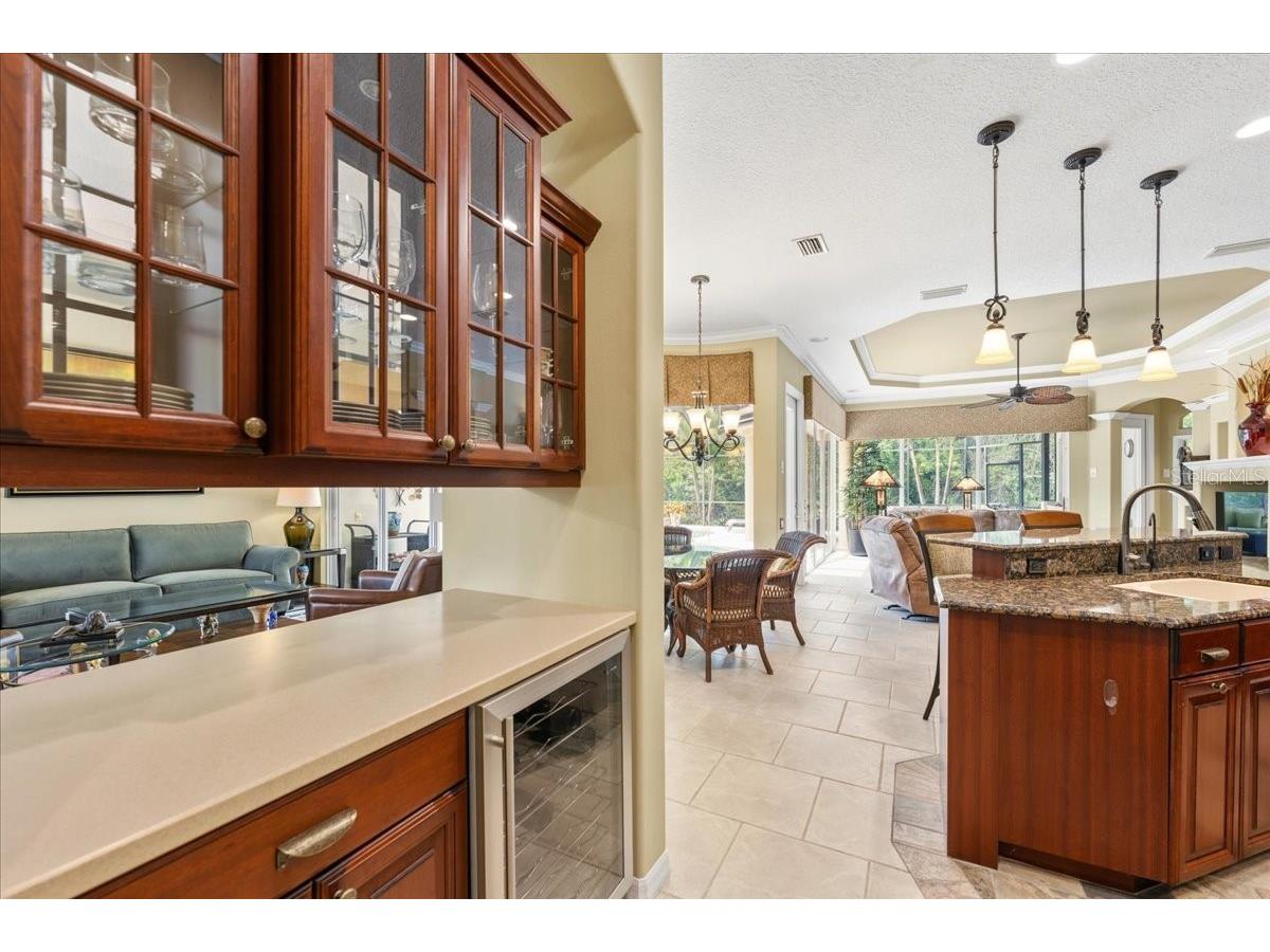 6914 Treymore Court Sarasota FL 34243 A4688605 image9