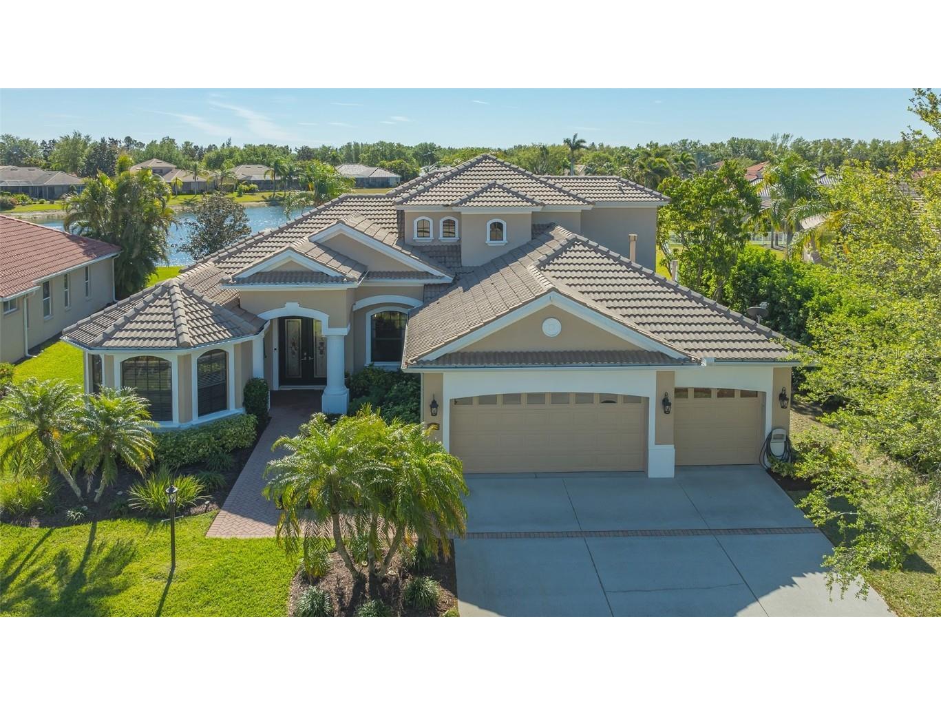 6915 Honeysuckle Trail Lakewood Ranch FL 34202 A4644996 image1