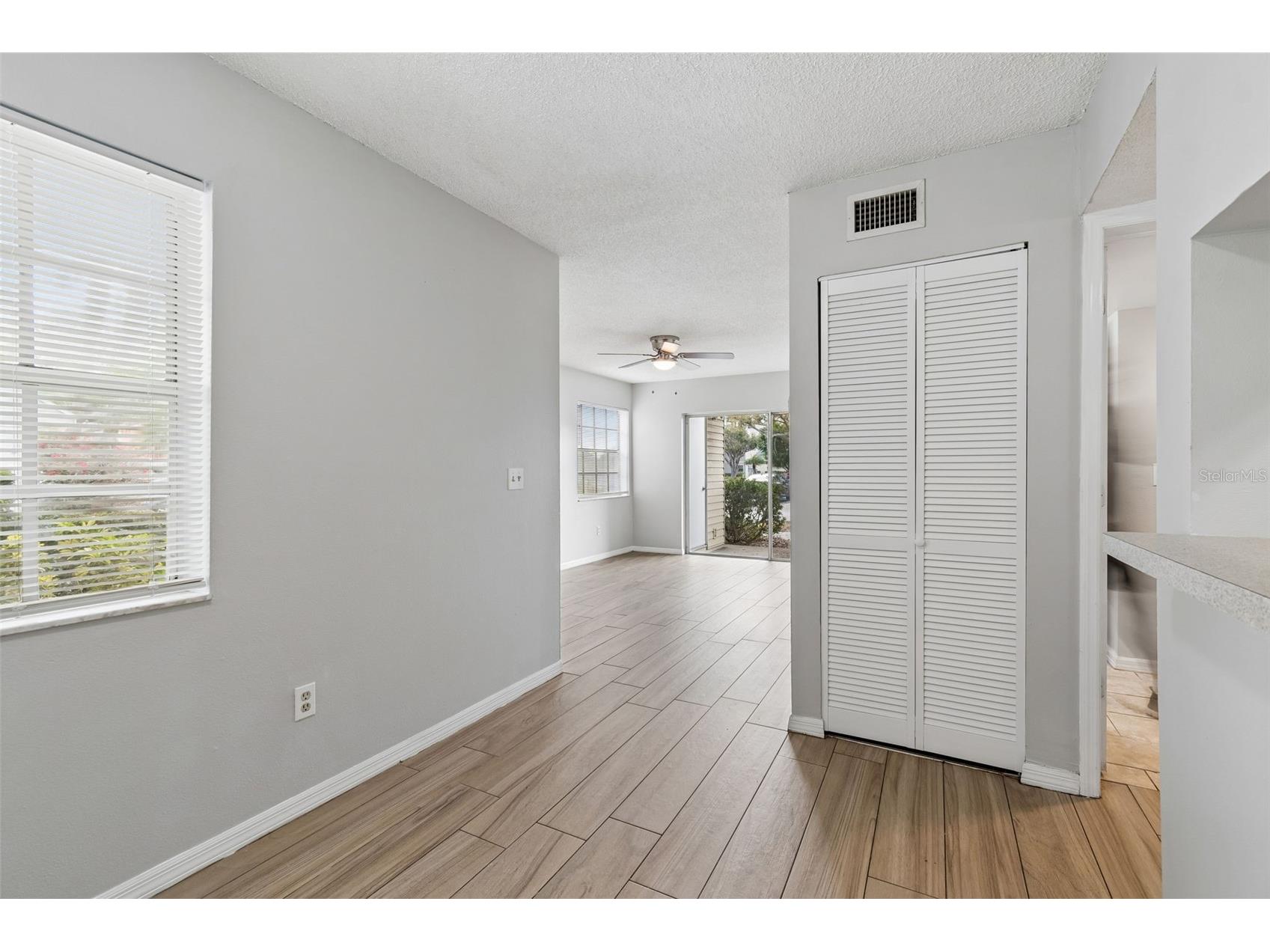 6915 Stones Throw Circle N #3106 Saint Petersburg FL 33710 TB8484140 image14