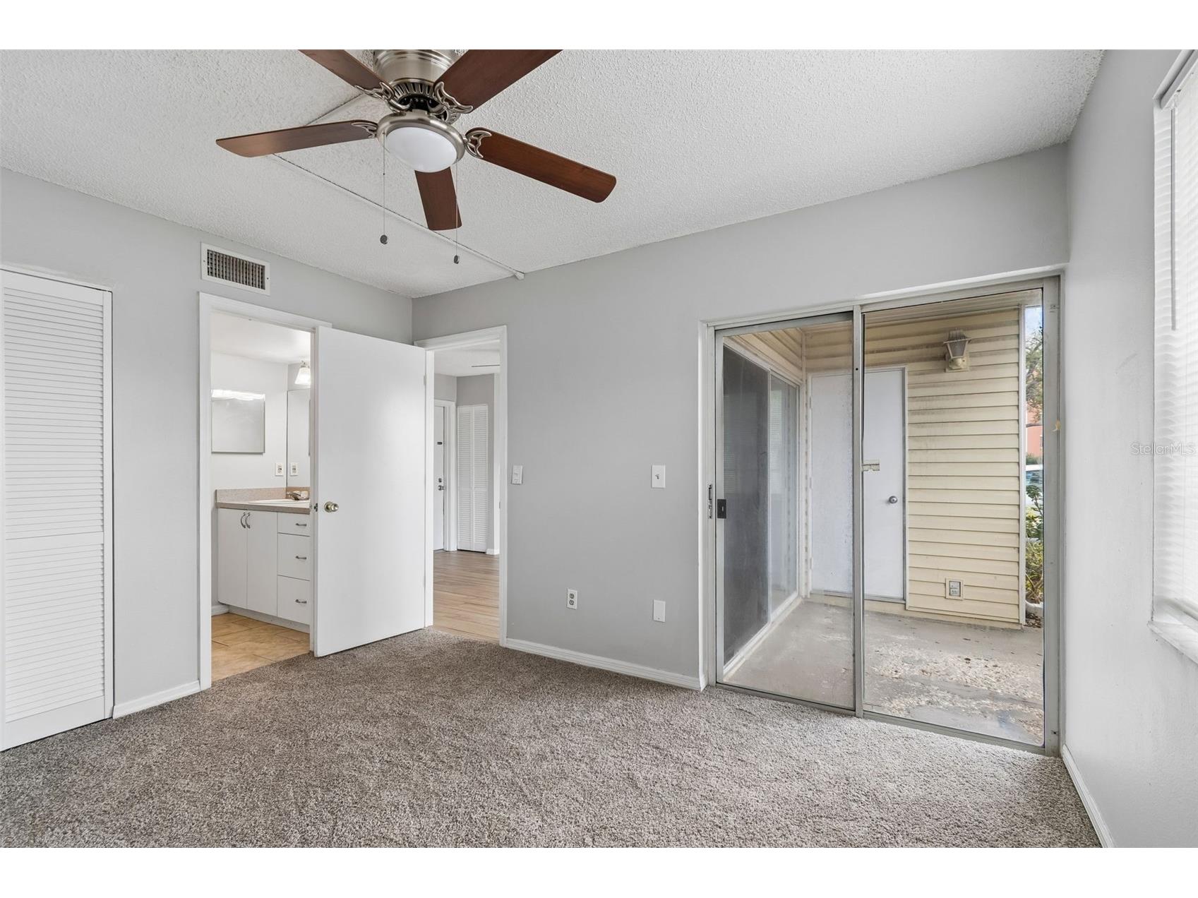 6915 Stones Throw Circle N #3106 Saint Petersburg FL 33710 TB8484140 image21