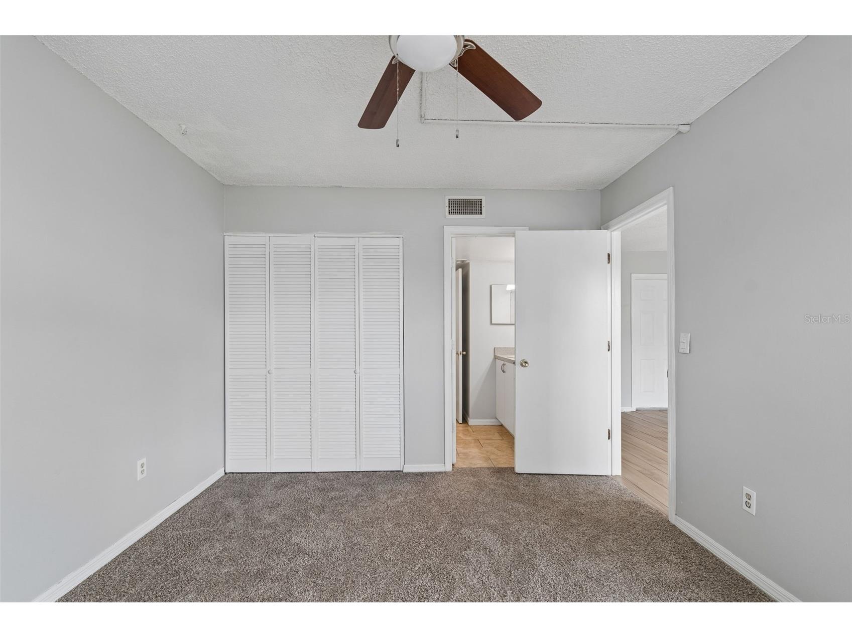 6915 Stones Throw Circle N #3106 Saint Petersburg FL 33710 TB8484140 image22