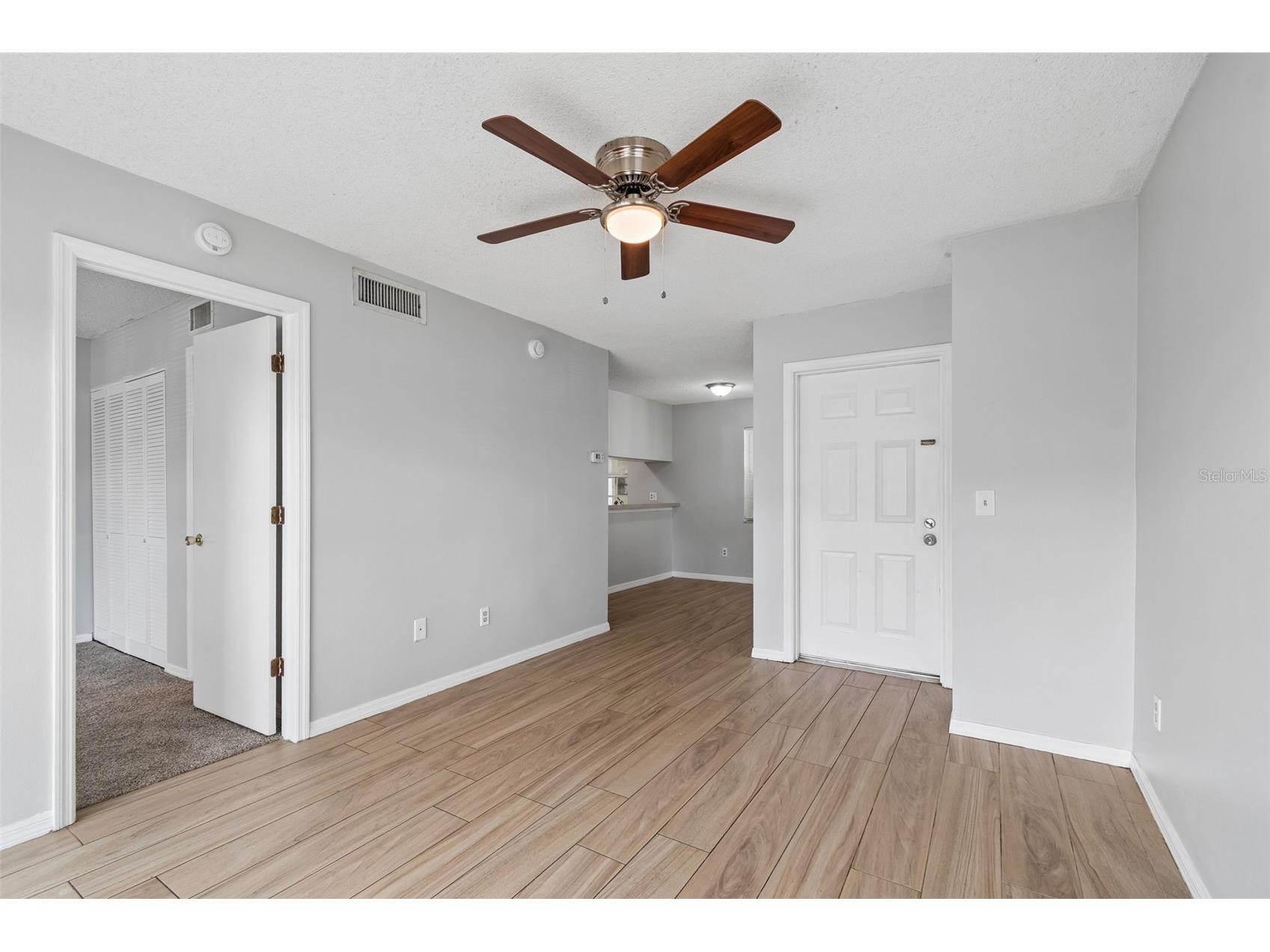 6915 Stones Throw Circle N #3106 Saint Petersburg FL 33710 TB8484140 image23