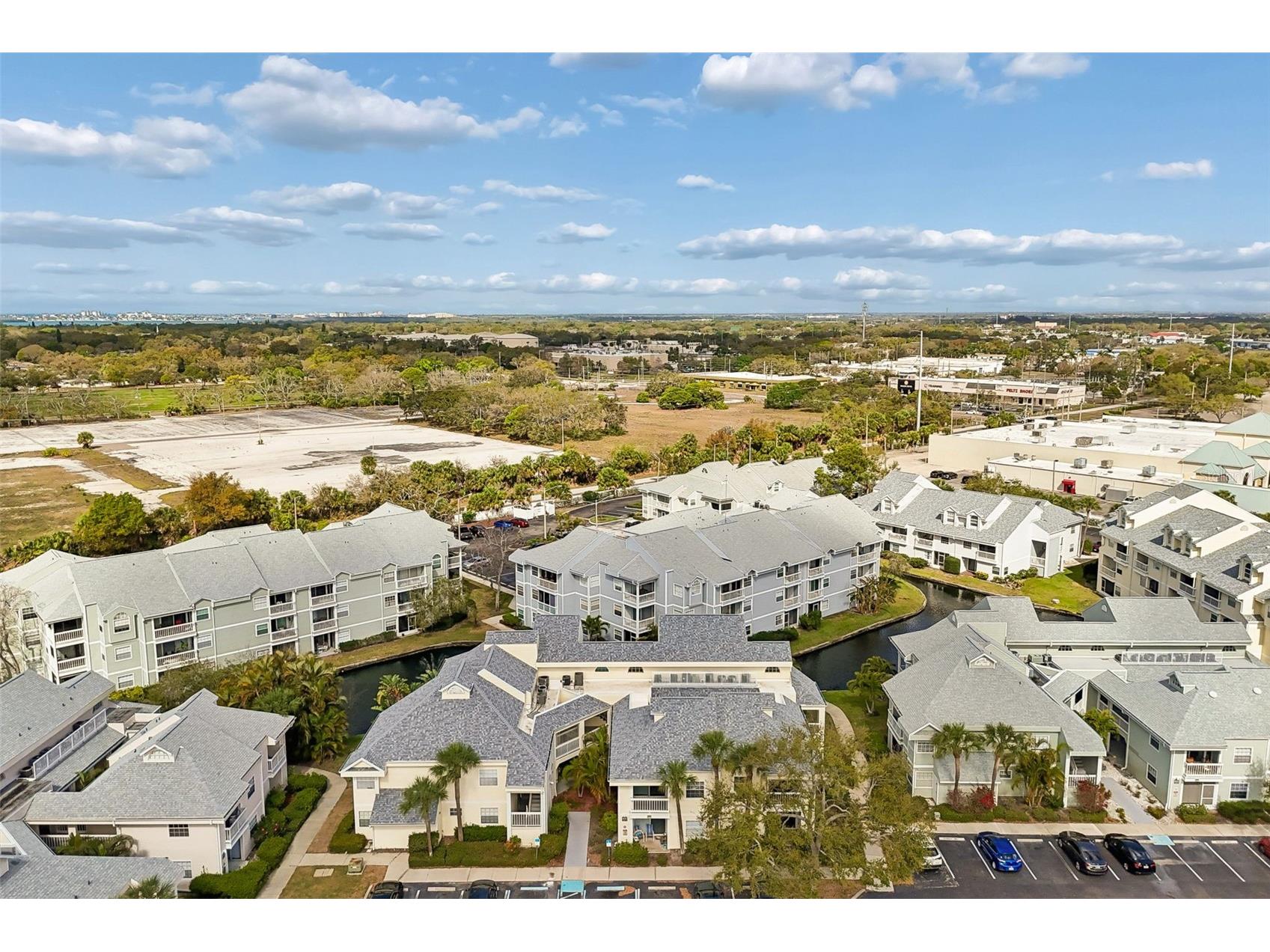 6915 Stones Throw Circle N #3106 Saint Petersburg FL 33710 TB8484140 image29