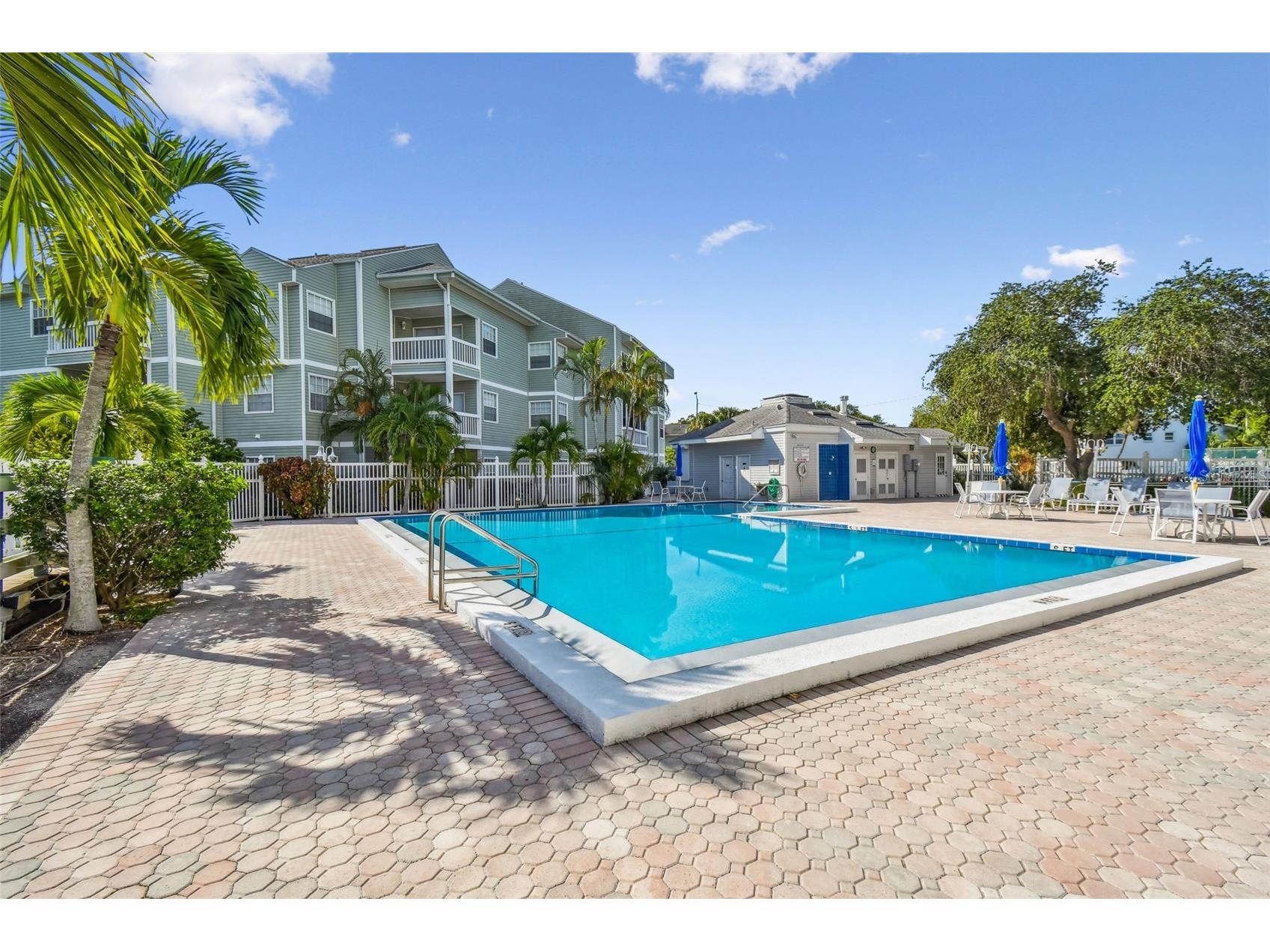 6915 Stones Throw Circle N #3106 Saint Petersburg FL 33710 TB8484140 image37