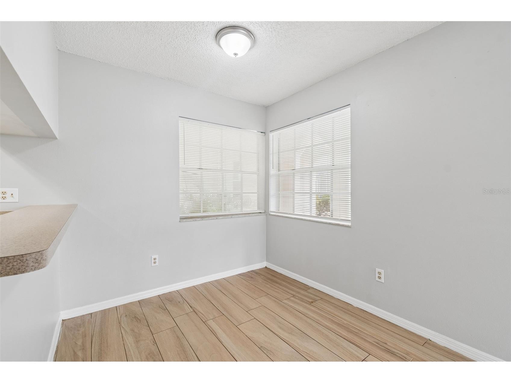 6915 Stones Throw Circle N #3106 Saint Petersburg FL 33710 TB8484140 image8