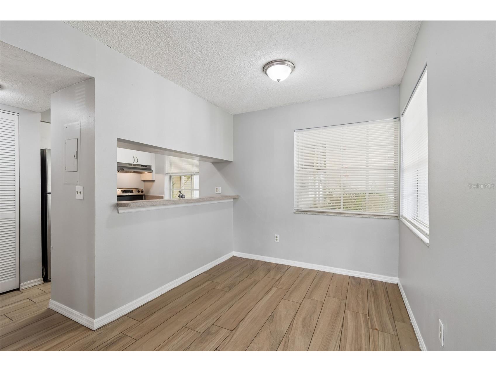 6915 Stones Throw Circle N #3106 Saint Petersburg FL 33710 TB8484140 image9