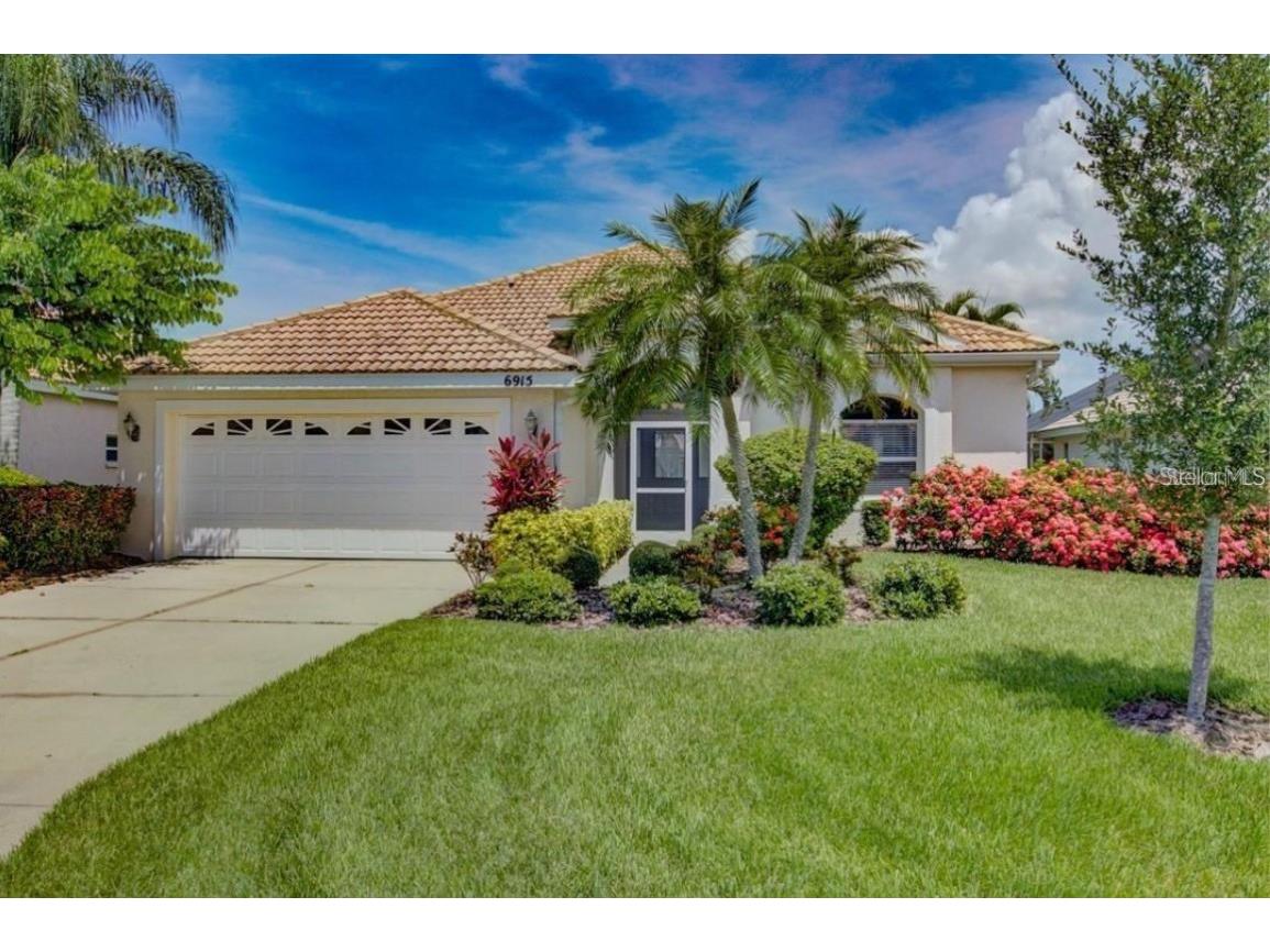 6915 Superior Street Circle Sarasota FL 34243 A4579271 image1