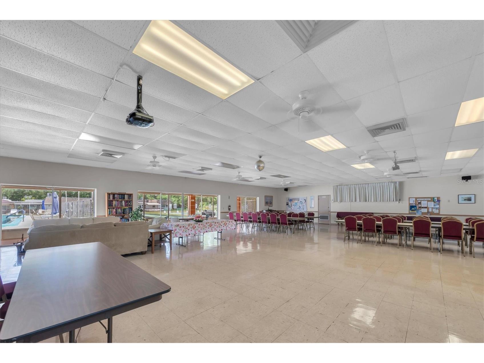 6915 Versailles N Pinellas Park FL 33781 TB8509099 image36