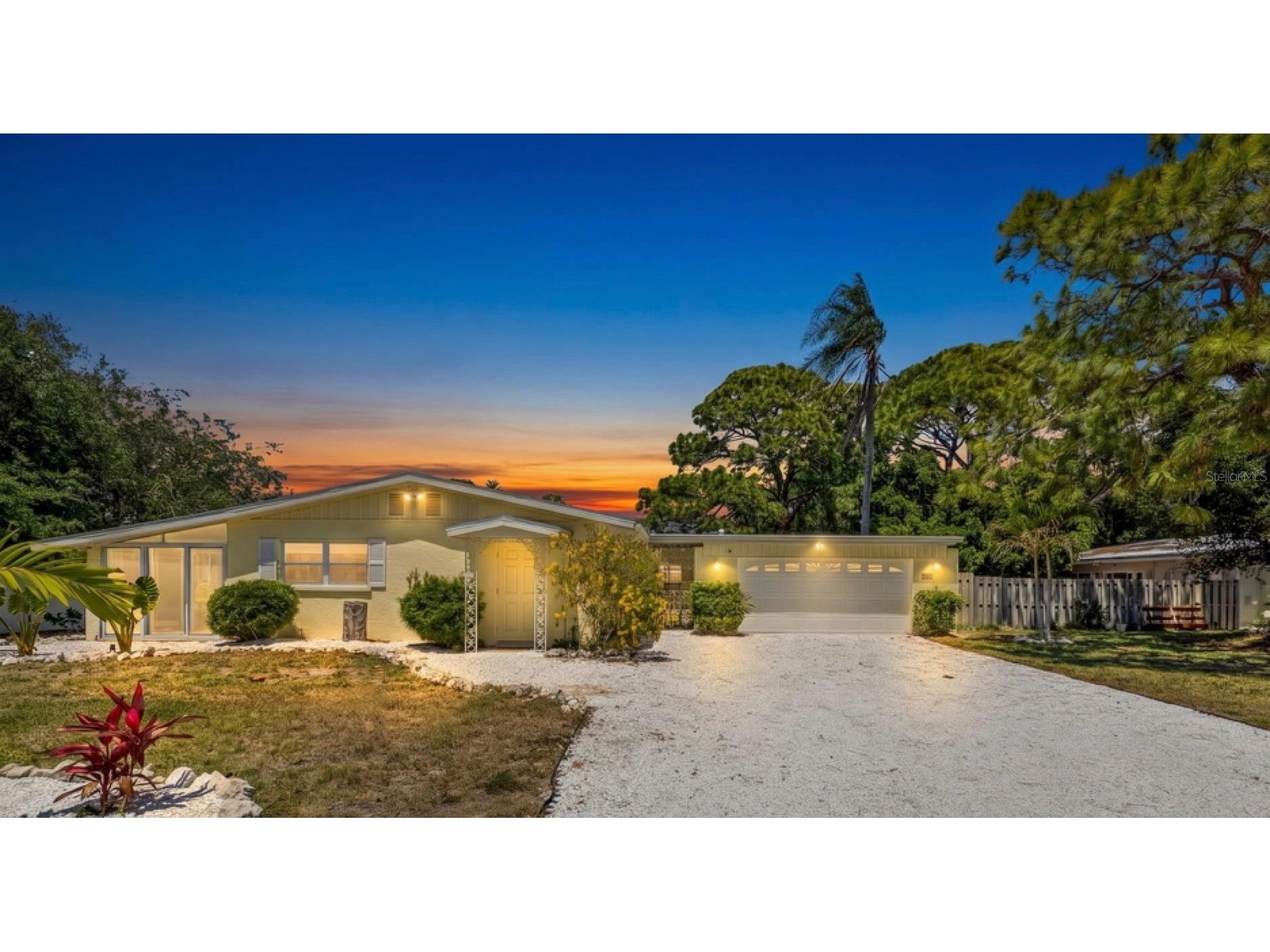 6916 Alderwood Drive Sarasota FL 34243 A4690277 image1