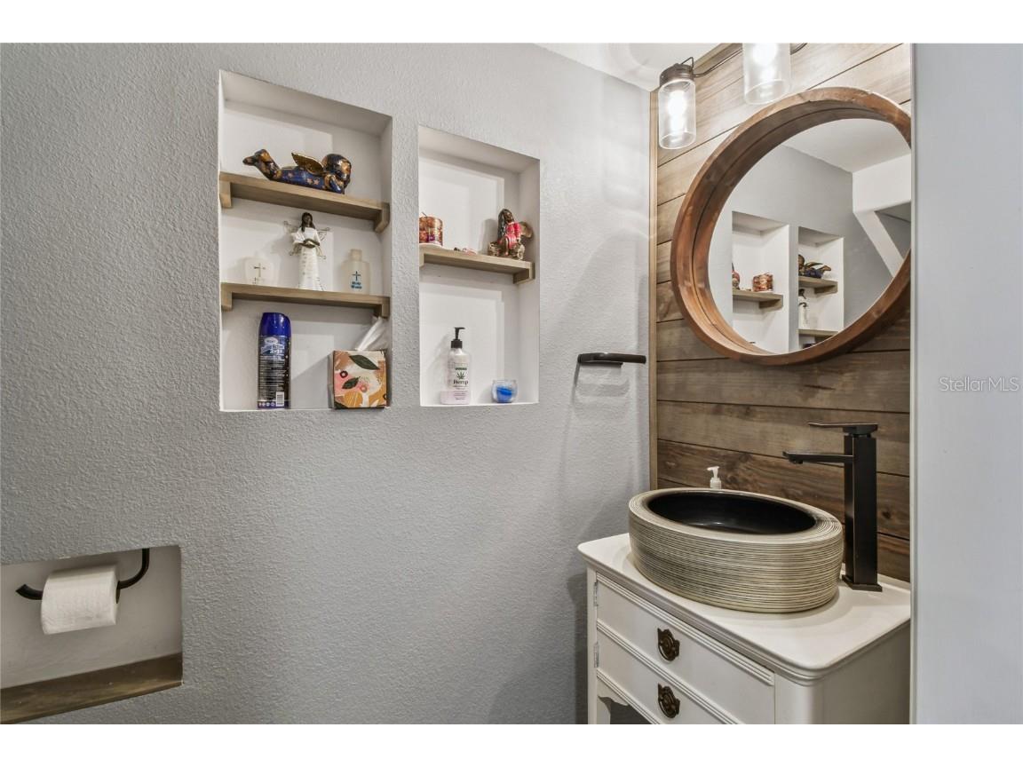 6916 Lake Place Court Tampa FL 33634 TB8445561 image33