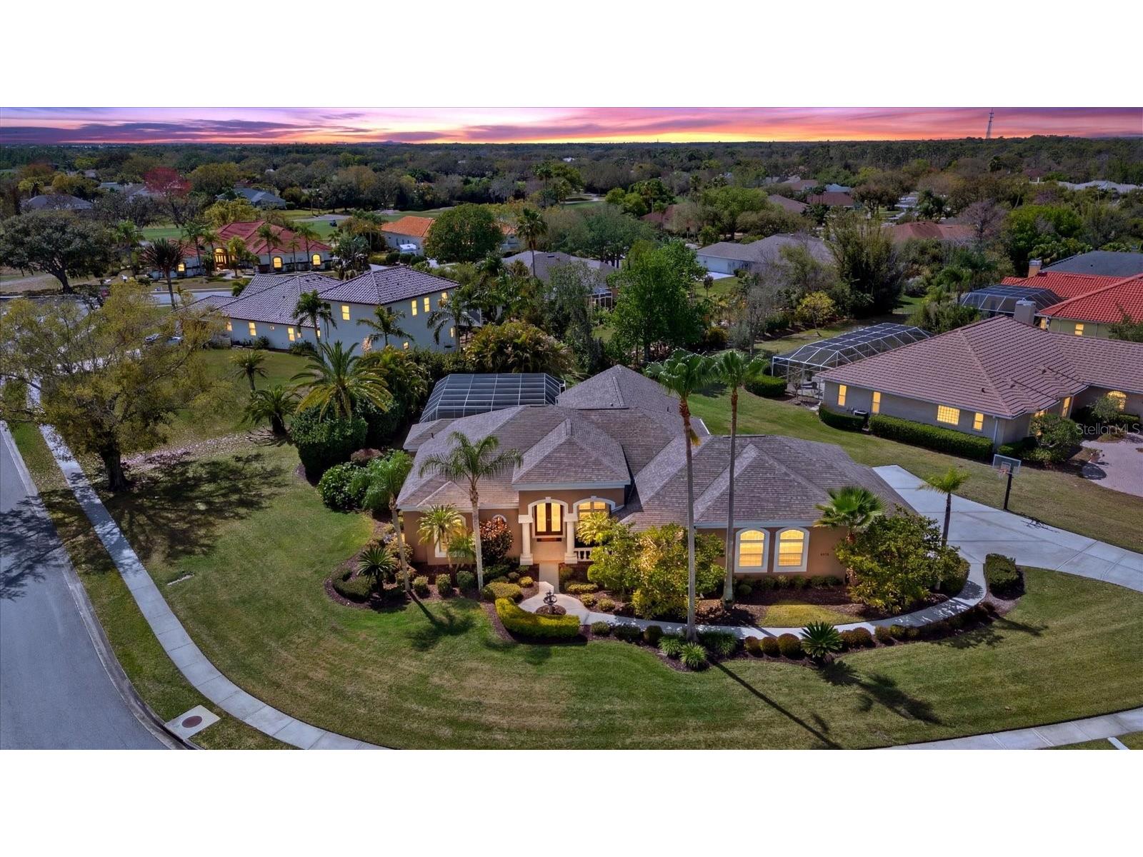 6916 Riversedge Street Circle Bradenton FL 34202 A4685091 image1