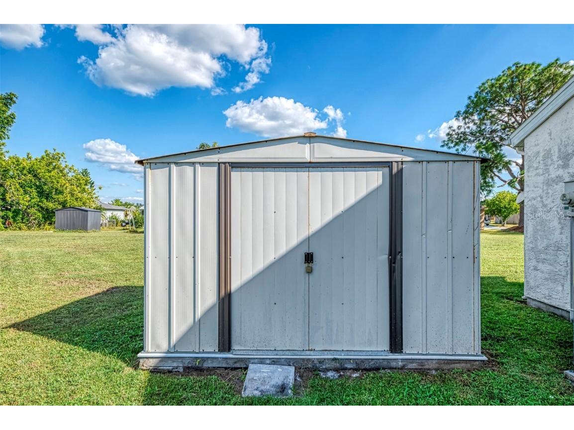 6916 Roslyn Court North Port FL 34287 C7516402 image40